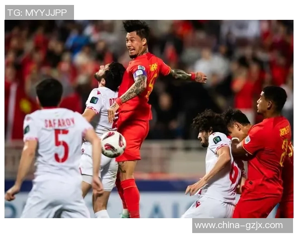 带领弱队逆袭的足球明星们如何创造奇迹与传奇